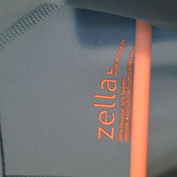 Workout jacket - Picture 2 of 4